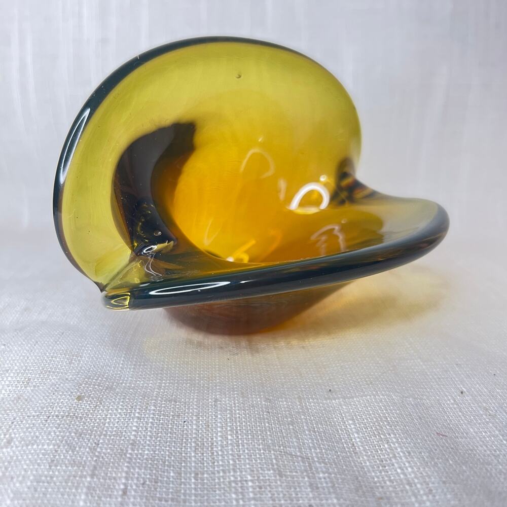 Mid Century Murano Style Art Glass Clam Shell Bowl: Yellow Ochre Sommerso Vase - Picture 2 of 12